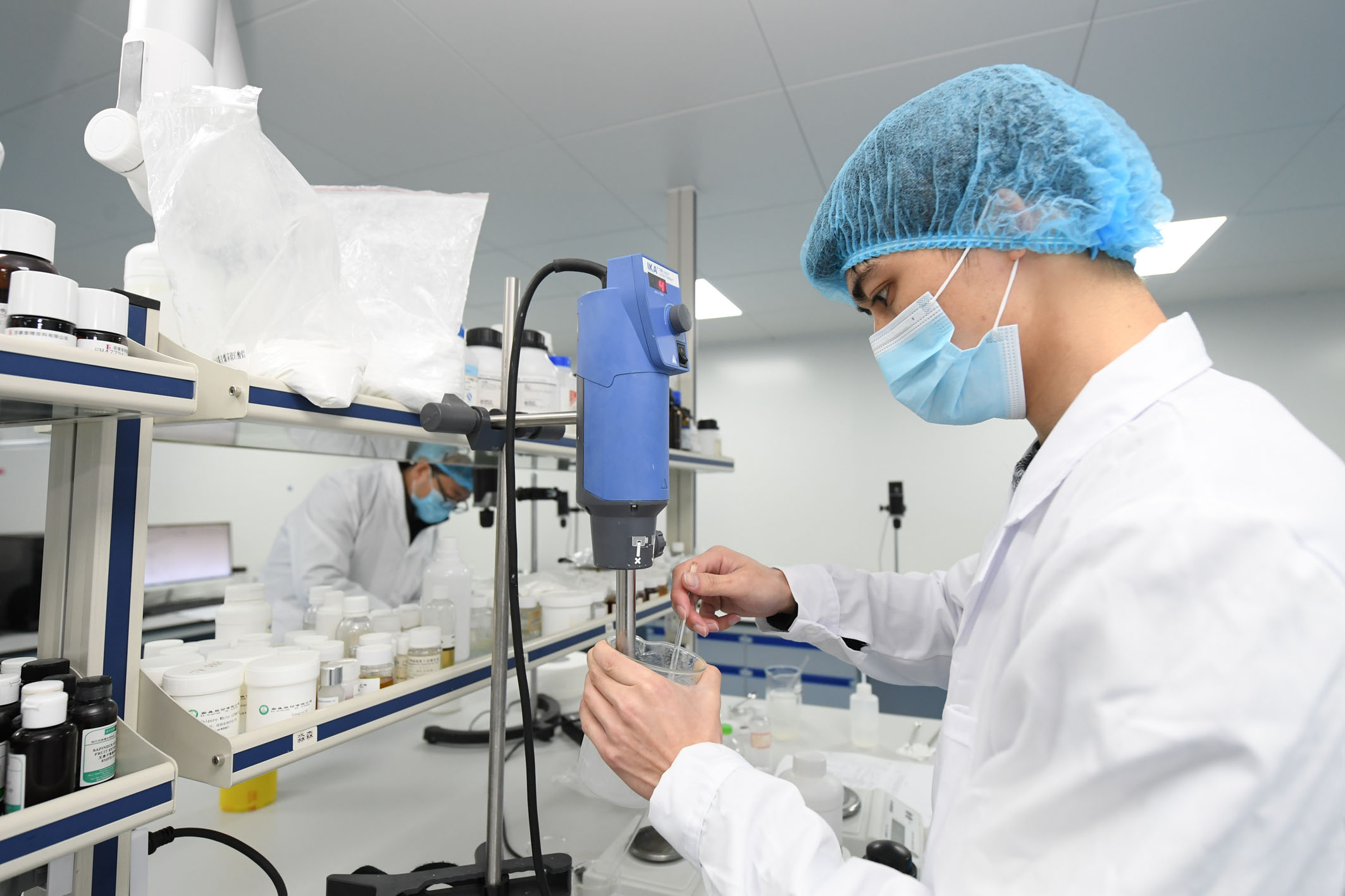 植物医生冲刺IPO存研发独立性隐忧(图1)