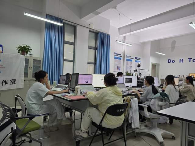 校园里的女开发者想当小富婆(图4)
